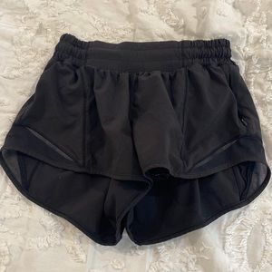 Lulu lemon hottie hot shorts 2.5 inch inseam  size 2 color black